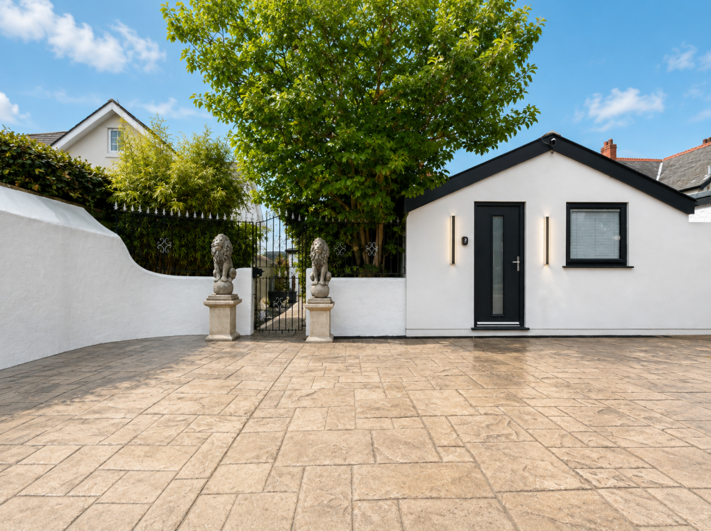Warren Drive, Deganwy, Conwy photo 5