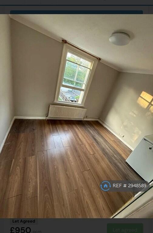 House in Romford - View 4