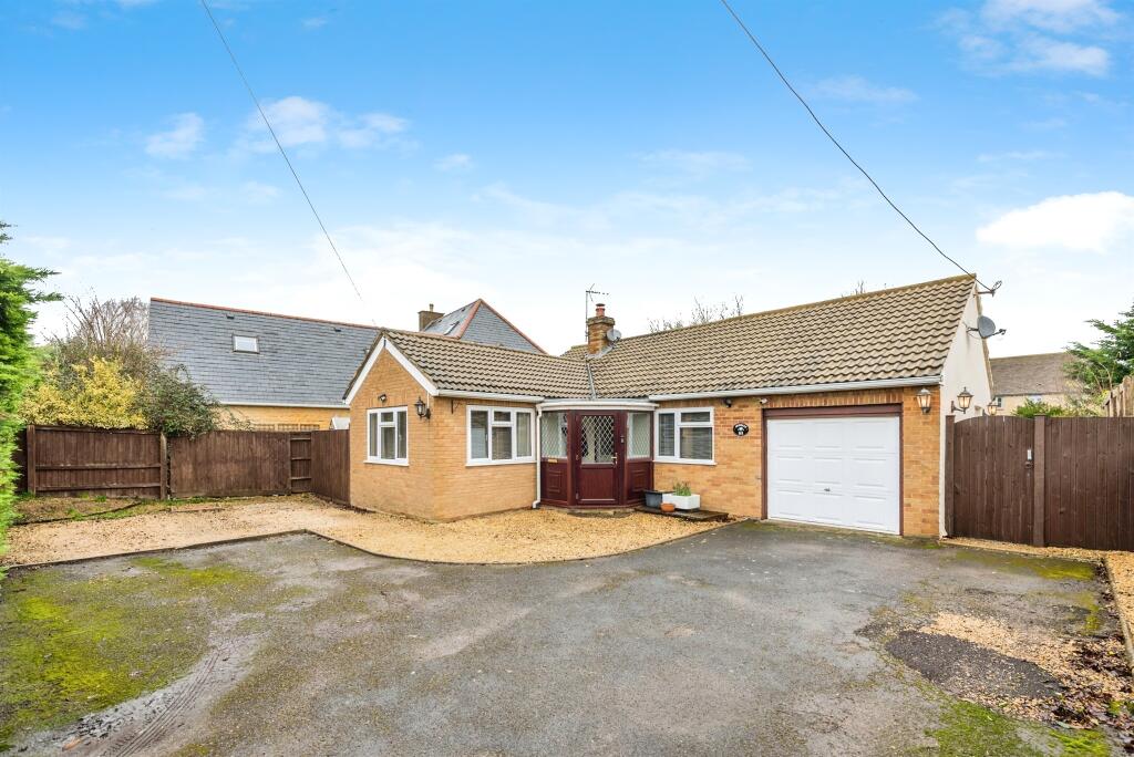 Main image of property: Abingdon Road, Standlake, WITNEY
