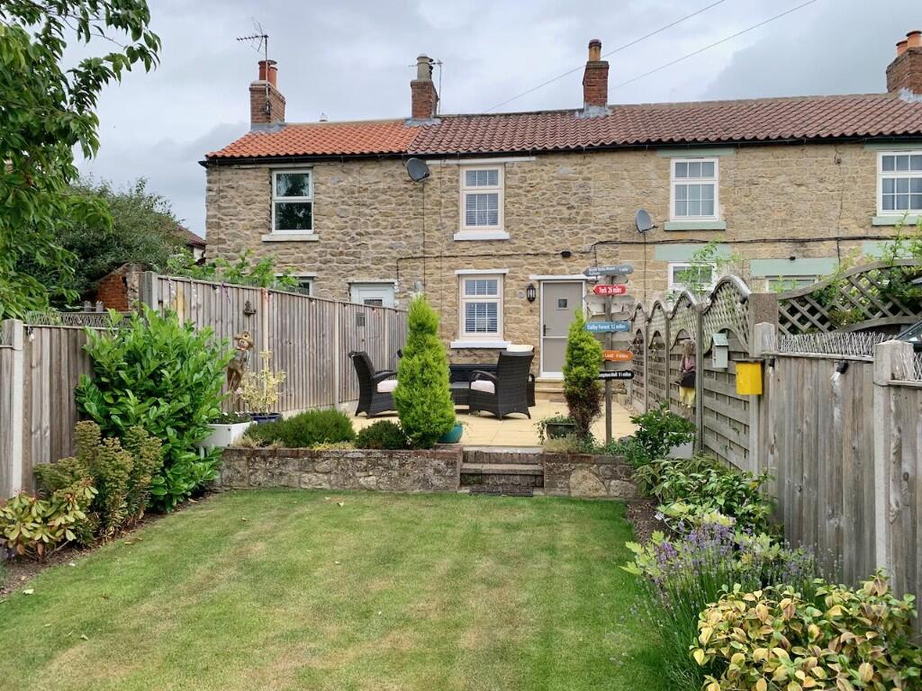 Main image of property: Bumble Bee Cottage, 3 Wandales, Ruffa Lane, Pickering, YO18 7HW