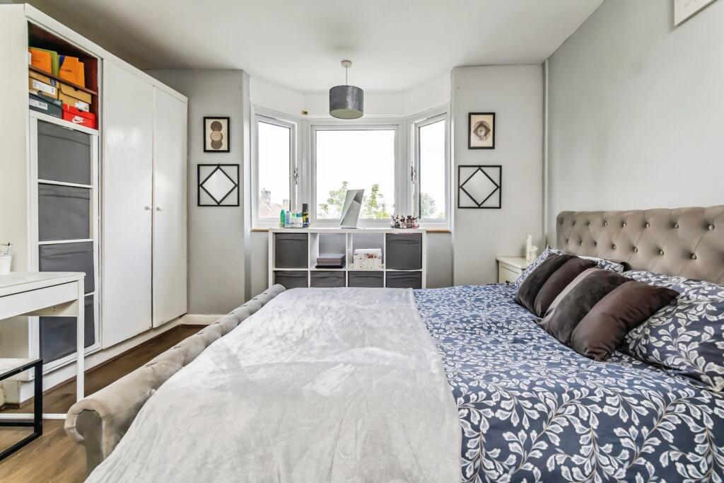 House in London - View 5