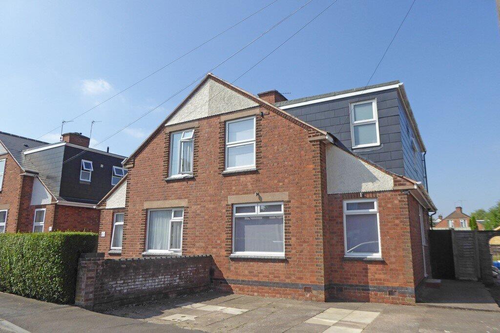 Main image of property: Waverley Road, Leamington Spa, Warwickshire, CV31