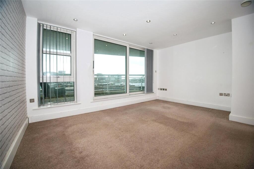 Havannah Street, Cardiff, CF10 - View 5