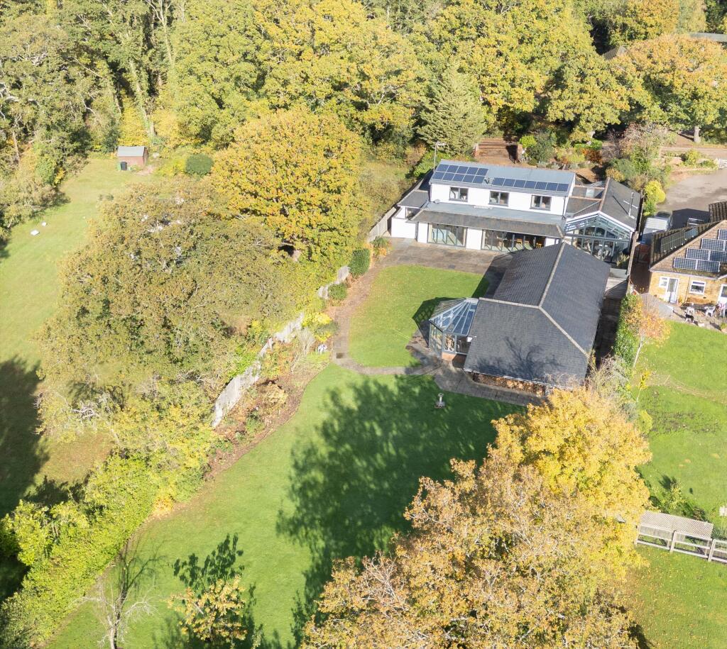 Main image of property: The Glade, Fetcham, Leatherhead, Surrey, KT22