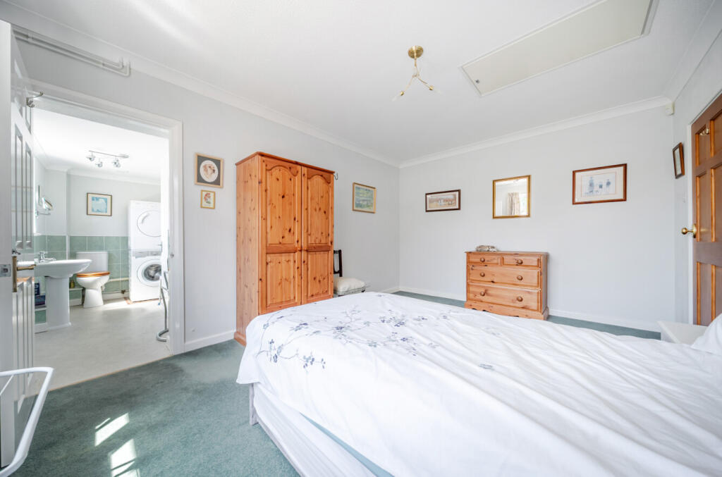 House in Worthing, Ferring - More