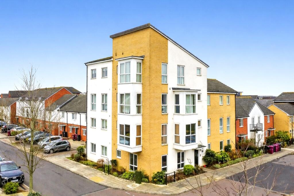 Main image of property: Puffin Way, Reading, Berkshire, RG2