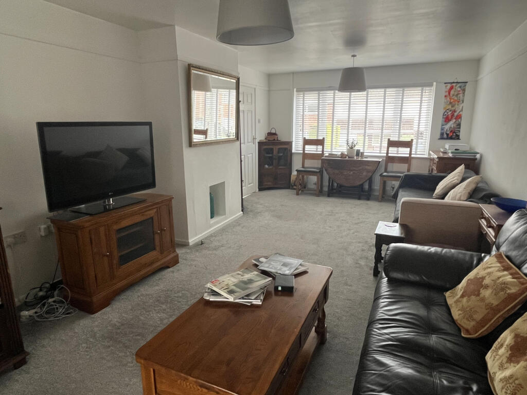 Warwick Place, Tewkesbury, GL20 - View 4
