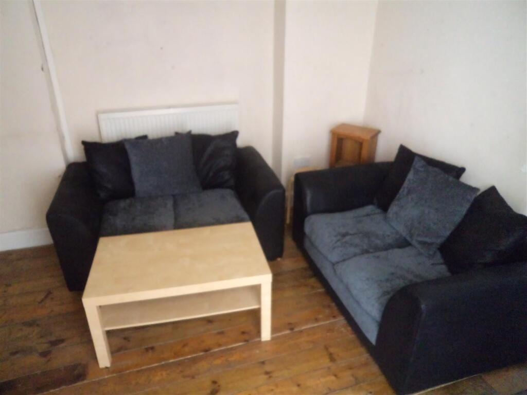 House in Cardiff - View 4