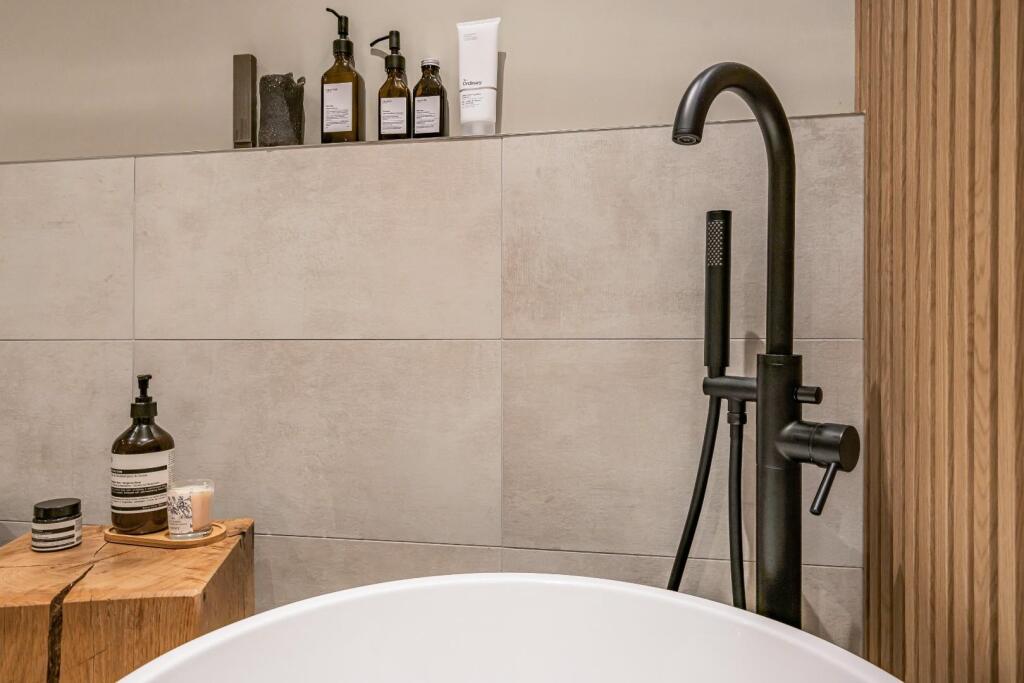 Additional image 31 of Horseshoe Barn, Calton, Skipton. Yorkshire Dales