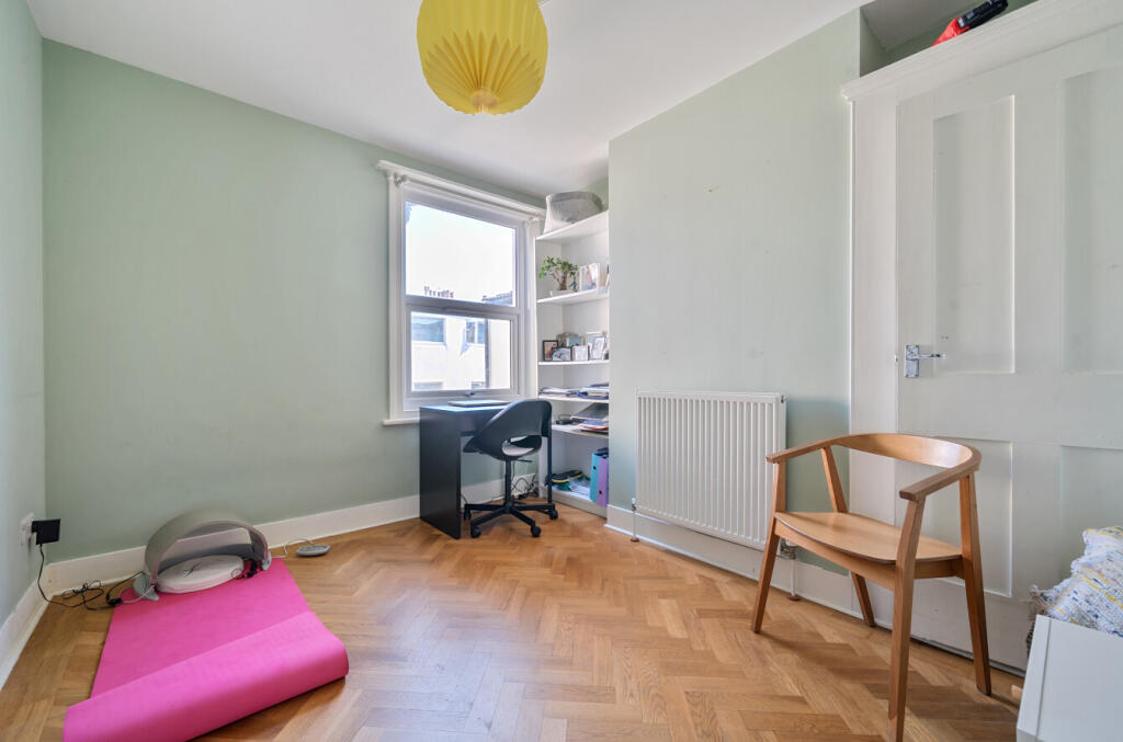 House in Brighton - View 5
