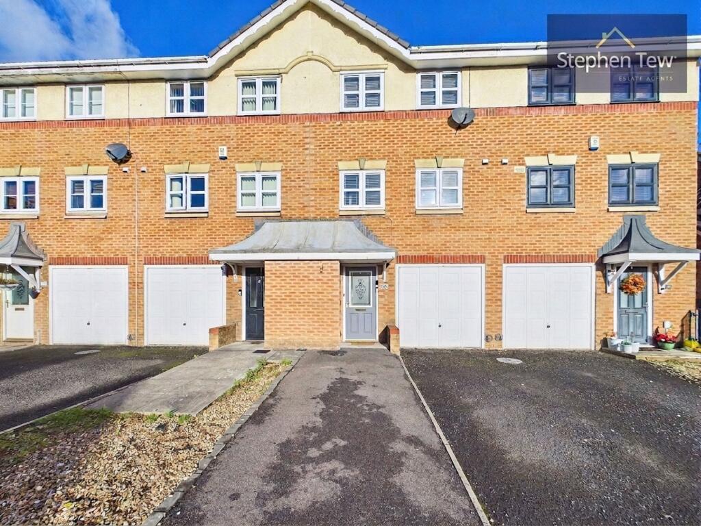 3-bed house on Tower View, Blackpool, FY2, £220,000