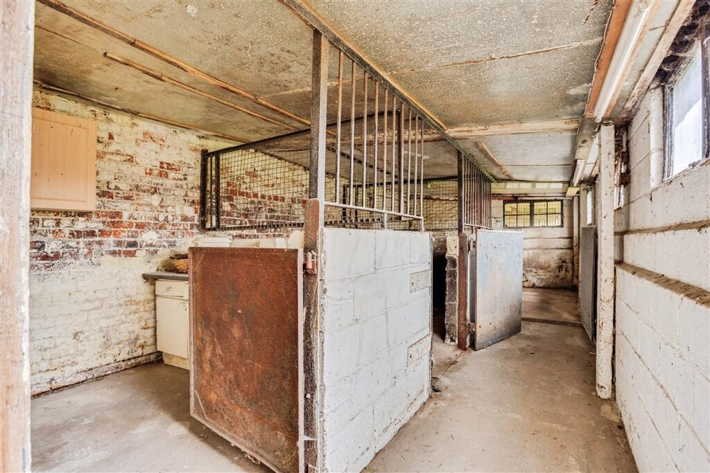 House in Wakefield - View 5