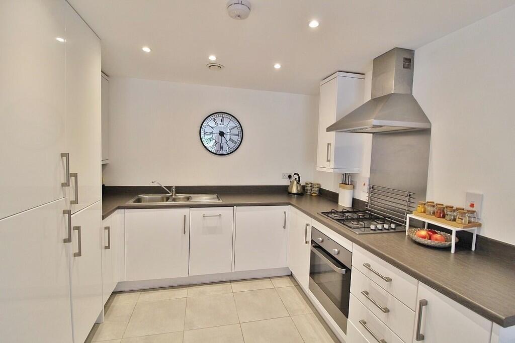 Apartment in Portsmouth - View 2