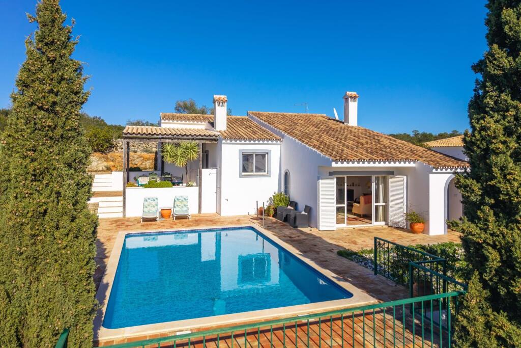 Main image of property: Algarve, Moncarapacho