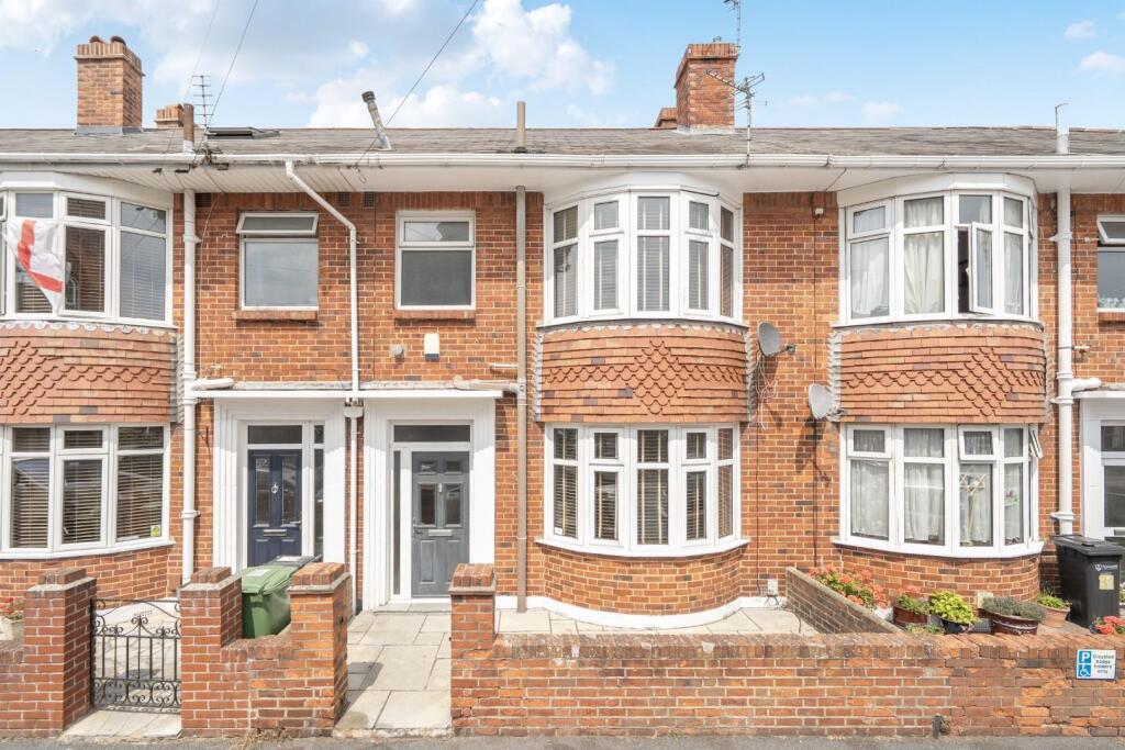 House in Portsmouth, Kingston, Baffins