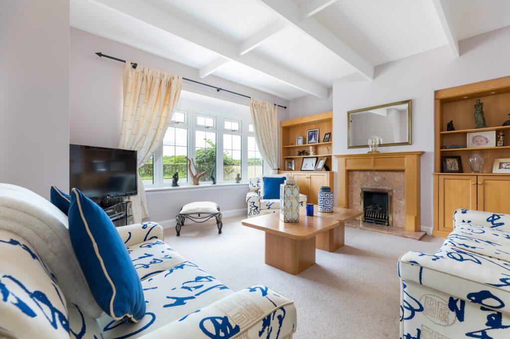 House in Newton Mearns, East Renfrewshire - View 4