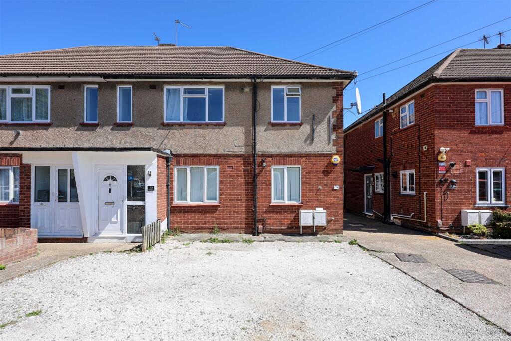 Main image of property: Grosvenor Avenue, North Hayes, UB4