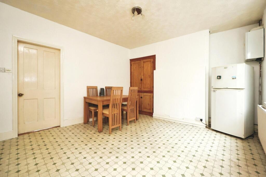House in Lincoln, New Boultham - View 3
