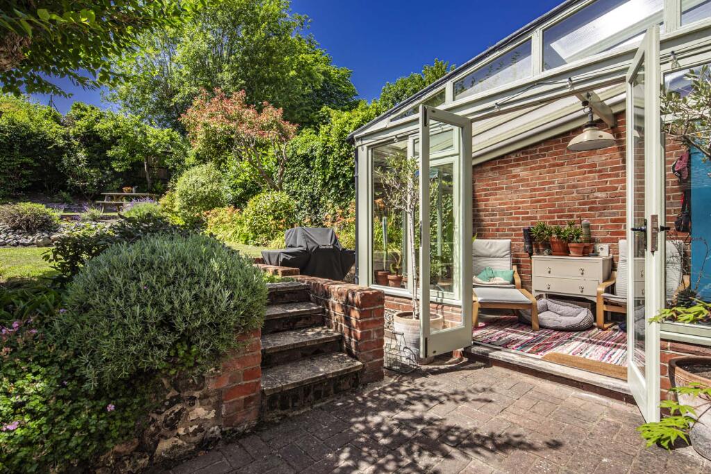 1 Place Manor Cottages , Streatley on Thames - View 3