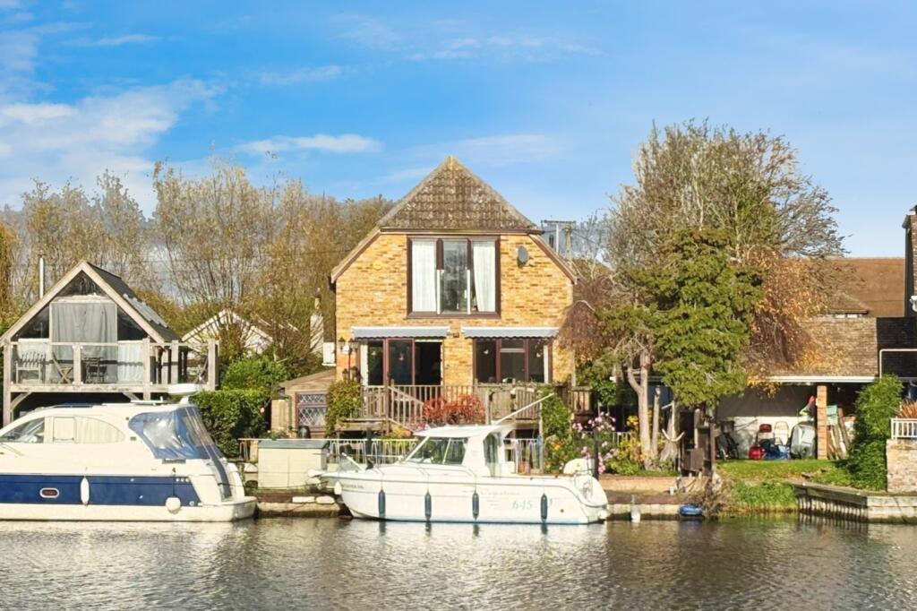 Main image of property: The Island, Wraysbury, Staines-upon-Thames, Berkshire, TW19