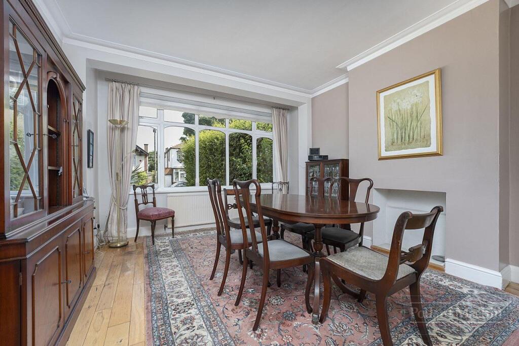House in Croydon - View 4