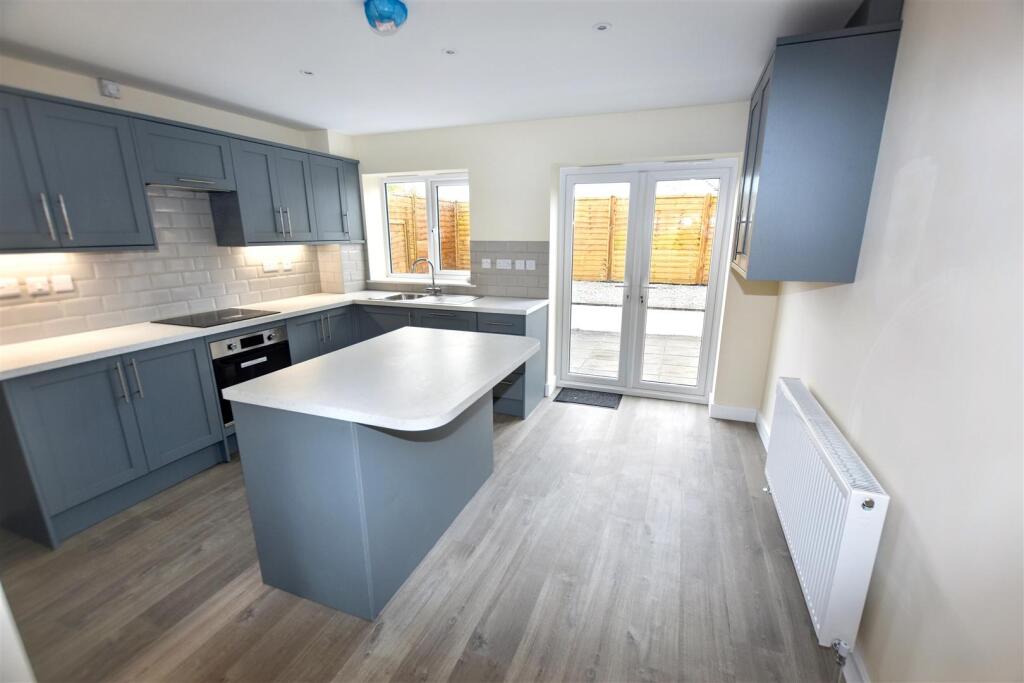 Cardrew Close, Redruth photo 4