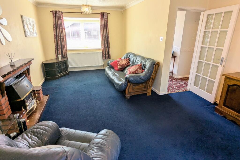 No Onward Chain, Bretten Close, Clacton-on-Sea photo 3