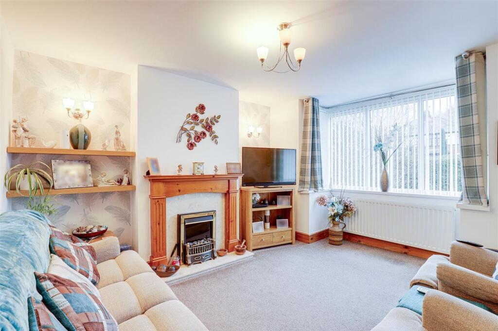 House in Nottingham, Beardall Fields, Hucknall - View 2
