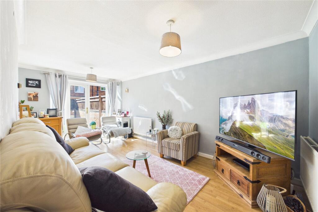 Valon Road, Arborfield, Reading, Berkshire, RG2 photo 3