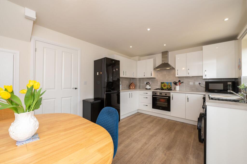 Valley Mills Close, Stourport-On-Severn, DY13 - Więcej
