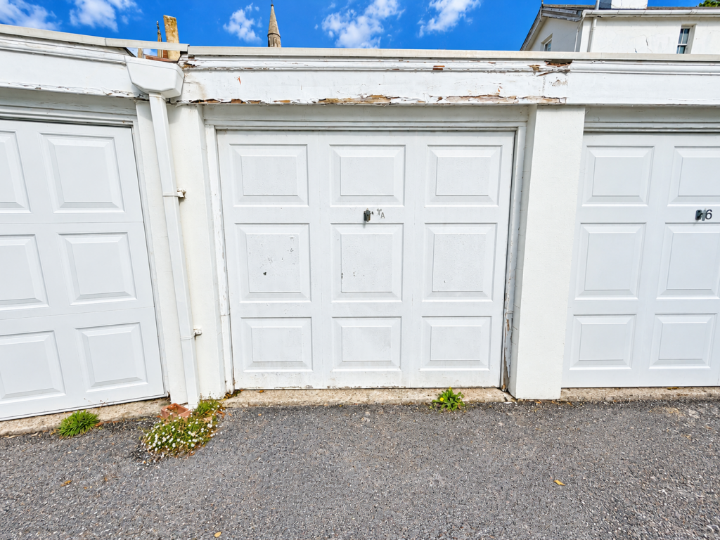 Studio parking on Grange Road,Eastbourne,BN21 4EU, £30,000