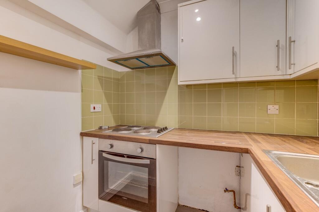 Additional image 5 of Oakly Road, Southcrest, Redditch, Worcestershire, B97