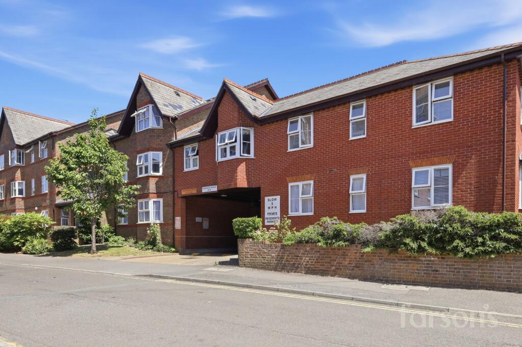 Main image of property: Eastfield Road, Brentwood, CM14