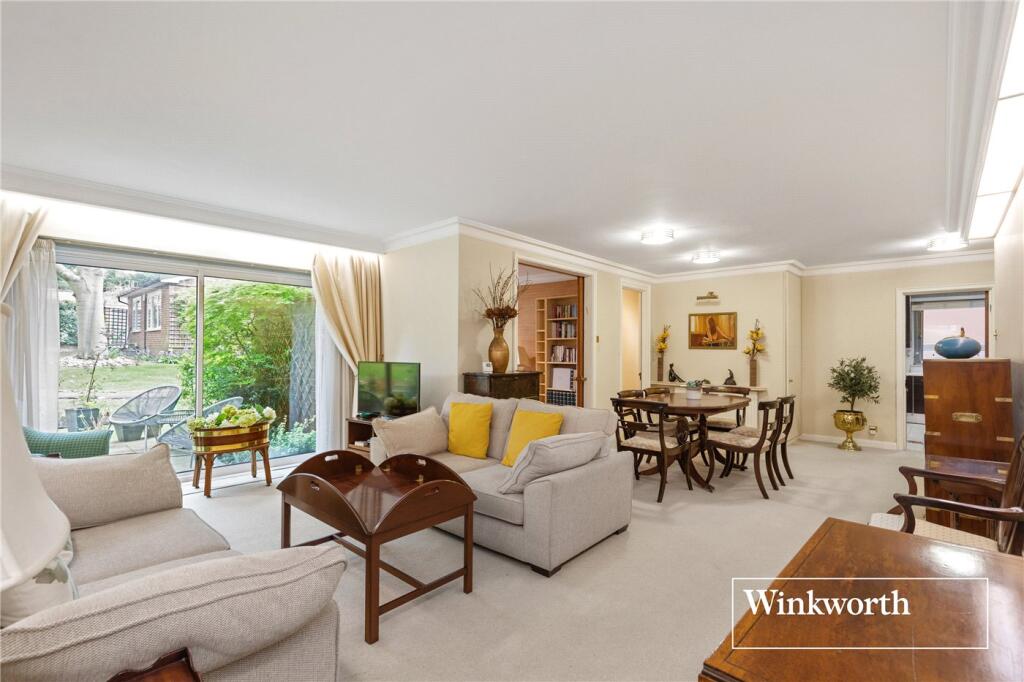 Main image of property: Hendon Lane, Finchley, London, N3