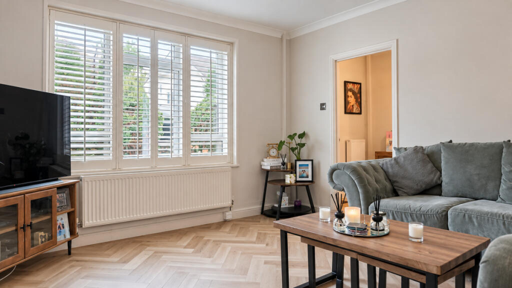 House in London - View 5