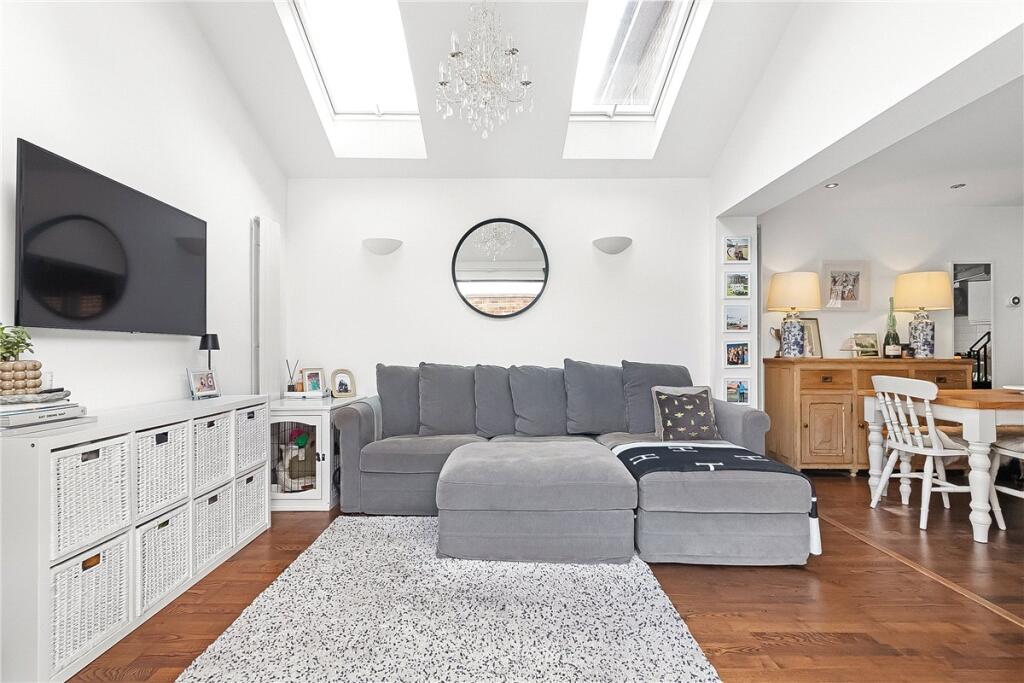 House in London - More
