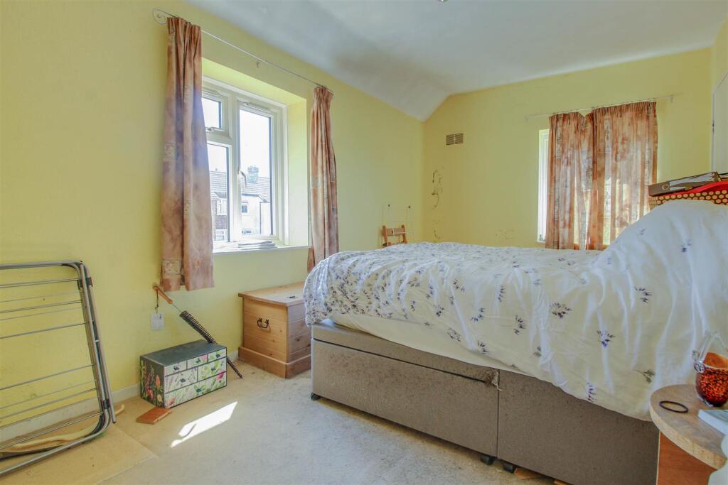 Apartment in Basildon, Wickford - View 4