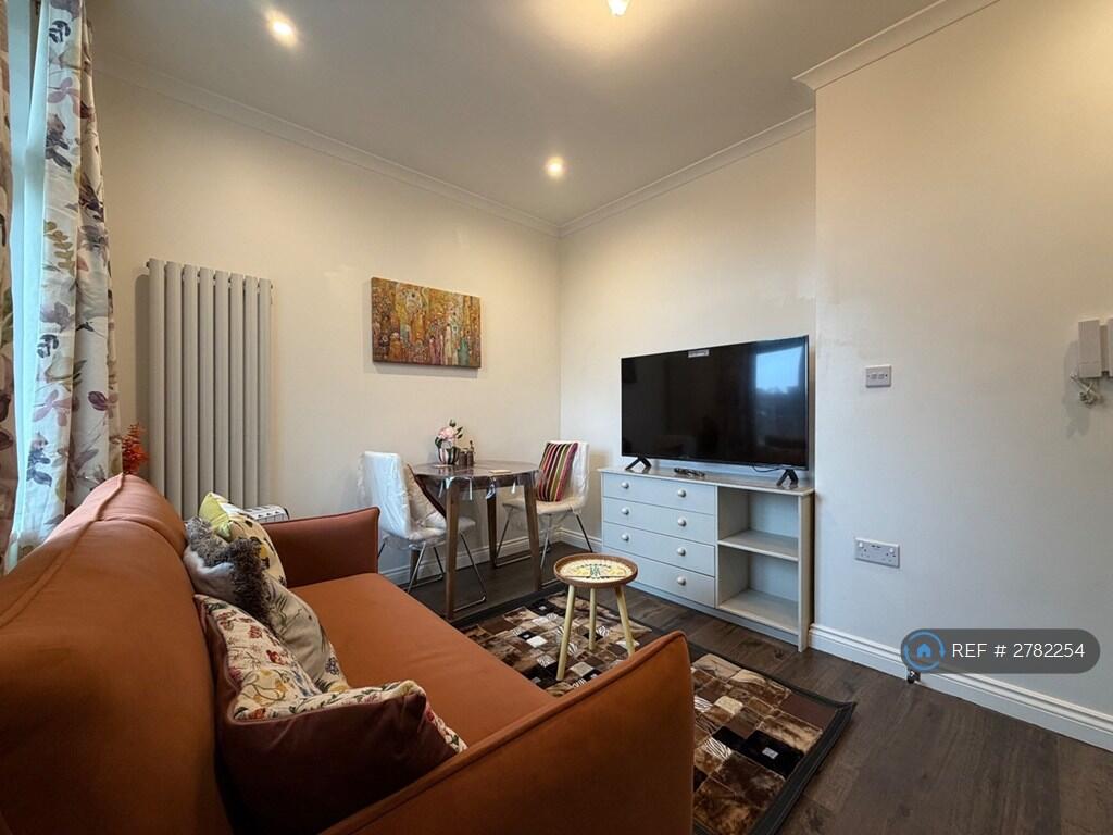 Main image of property: Lynton Road, London, W3