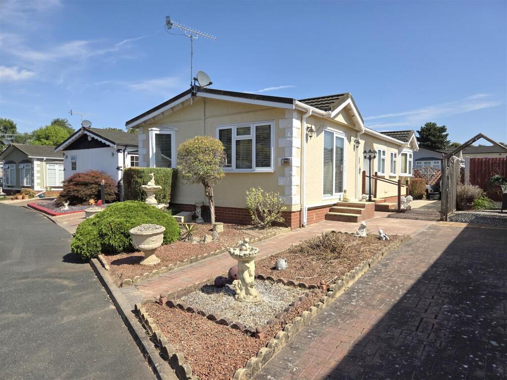 Main image of property: Severn Bank Park, Stourport-On-Severn