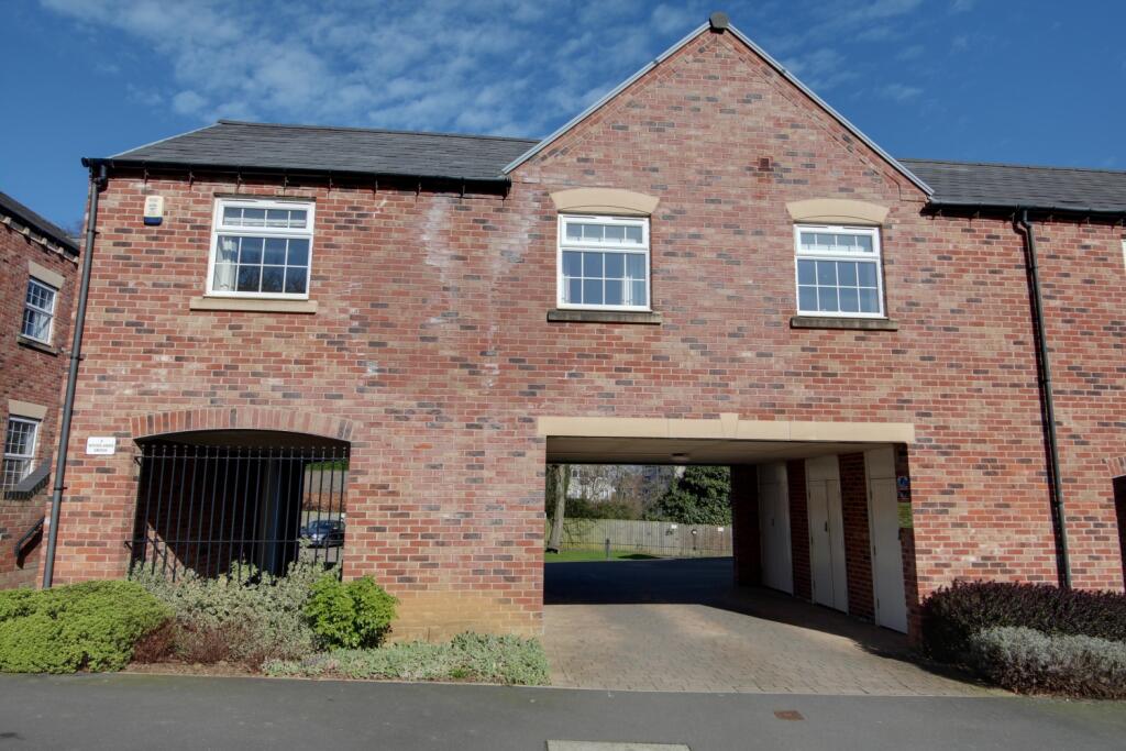 Main image of property: 3 Woodlands Grove, Leeds