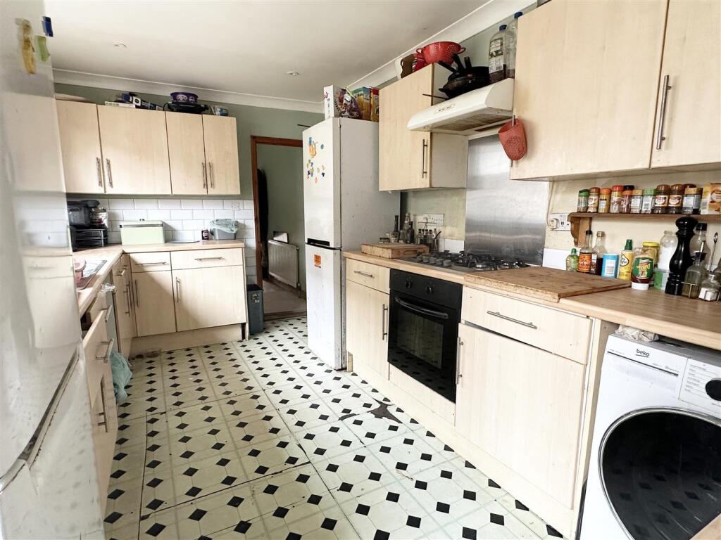 House in Portsmouth - View 5
