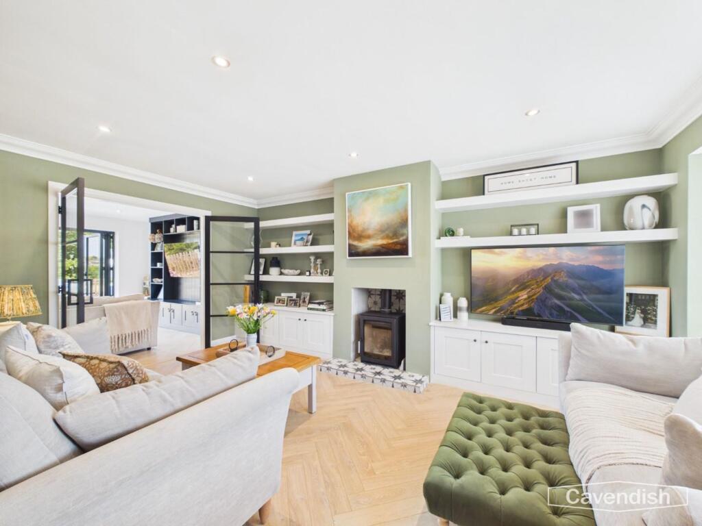 Vicarage Court, Holt, LL13 photo 4