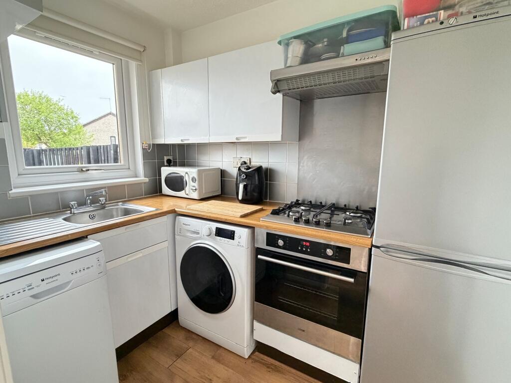 Young Crescent, Bathgate, EH48 photo 2