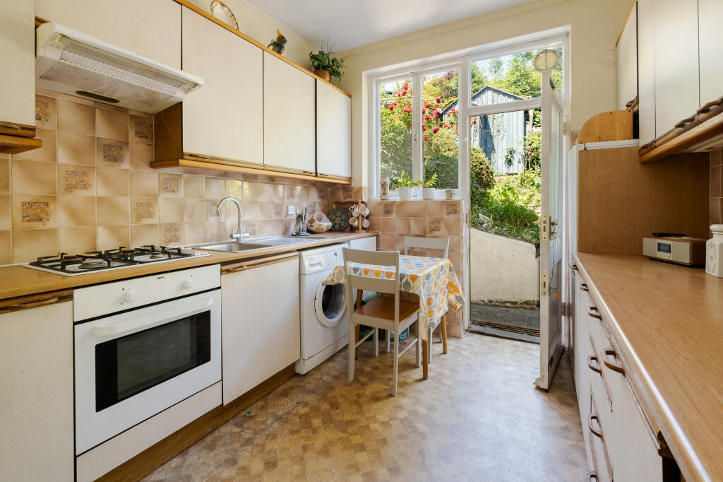 House in London - View 3