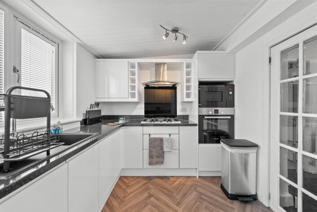 House in Wishaw, Coltness - View 5