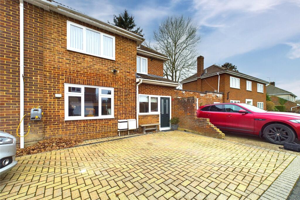 Main image of property: Manor Close, Bracknell, Berkshire, RG42