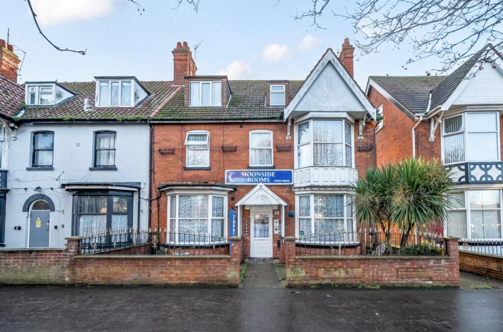 Main image of property: 34 Scarbrough Avenue, Skegness, Lincolnshire, PE25