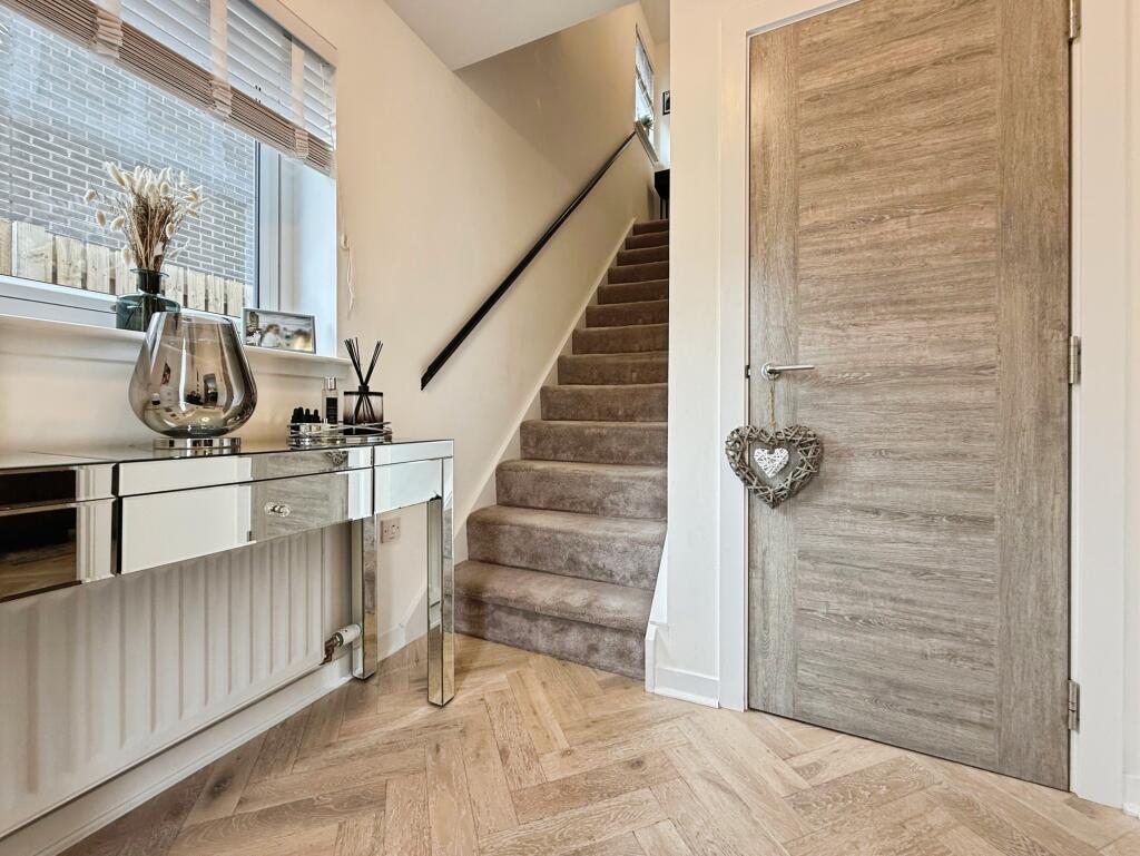 House in Glasgow, South Lanarkshire - View 3