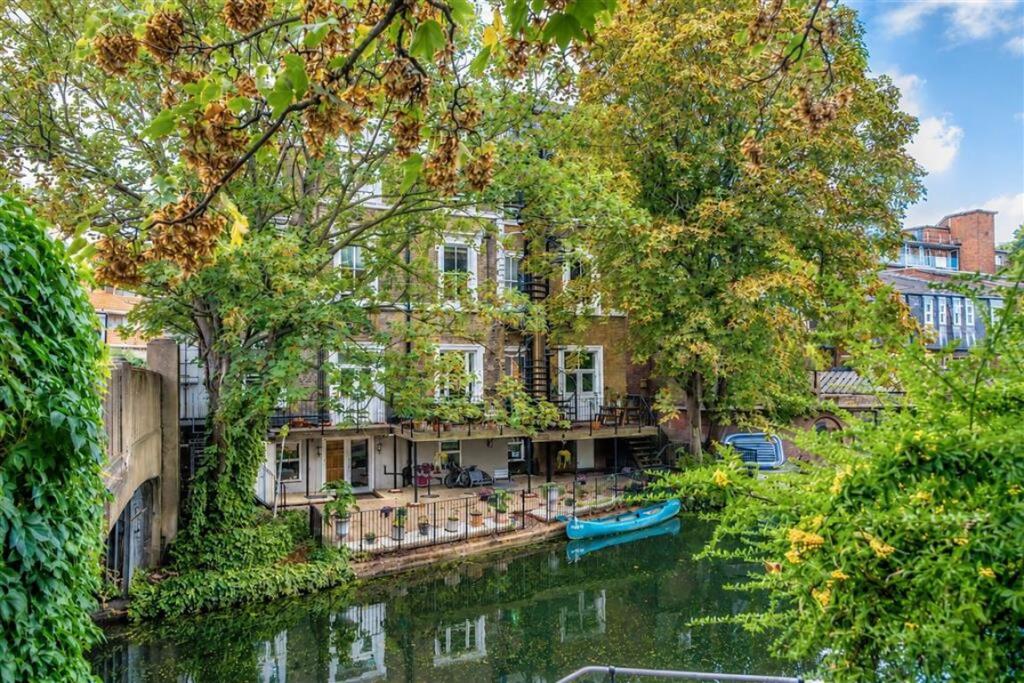 Main image of property: Old Ford Road, Bethnal Green