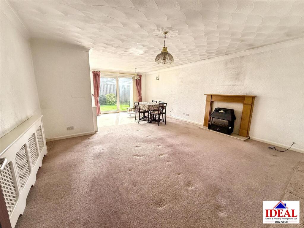 Harmby Close, Skellow, Doncaster photo 4